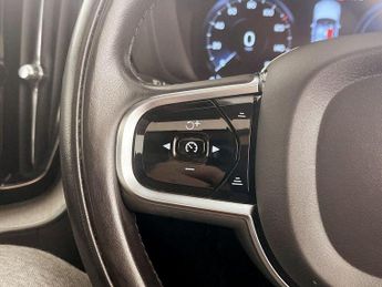 Volvo XC60 2.0h T6 Recharge 11.6kWh Inscription Auto AWD Euro 6 (s/s) 5dr