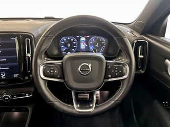 Volvo XC40 2.0 B5 MHEV R-Design Auto AWD Euro 6 (s/s) 5dr