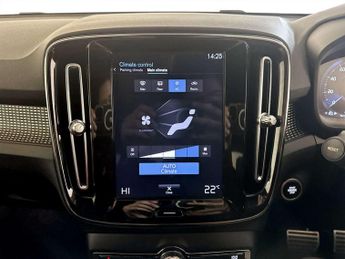 Volvo XC40 2.0 B5 MHEV R-Design Auto AWD Euro 6 (s/s) 5dr