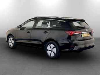 MG MG5 61.1kWh SE Long Range Auto 5dr