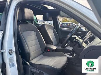 Volkswagen Tiguan 2.0 TDI BlueMotion Tech R-Line DSG 4Motion Euro 6 (s/s) 5dr