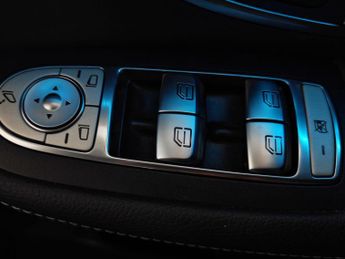 Mercedes-Benz EQC EQC 400 80kWh AMG Line Auto 4MATIC 5dr