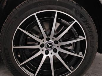 Mercedes-Benz EQC EQC 400 80kWh AMG Line Auto 4MATIC 5dr