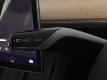 Tesla Model Y (Dual Motor) Long Range Auto 4WDE 5dr