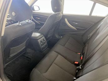 BMW 3 Series 2.0 330e 7.6kWh SE Auto Euro 6 (s/s) 4dr