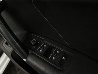 Volkswagen Tiguan 2.0 TSI R-Line DSG 4Motion Euro 6 (s/s) 5dr