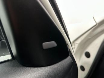 Nissan Juke 1.6 Tekna XTRON Euro 6 5dr