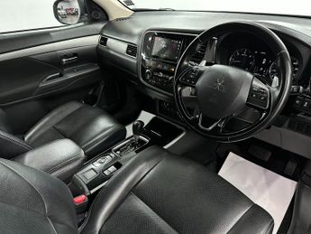 Mitsubishi Outlander 2.2 DI-D 3 Auto 4WD Euro 6 5dr