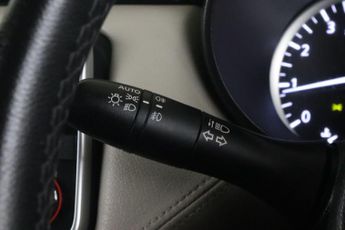 Nissan Micra 1.0 IG-T Tekna XTRON Euro 6 (s/s) 5dr