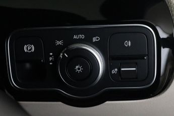 Mercedes-Benz A Class 1.3 A180 Sport Edition (Executive) 7G-DCT Euro 6 (s/s) 5dr