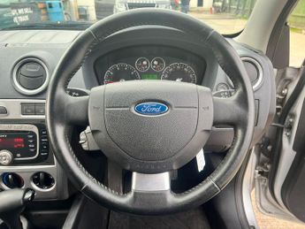 Ford Fusion 1.6 Titanium 5dr