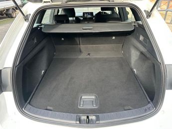 Toyota Corolla 1.8 VVT-h Icon Tech Touring Sports CVT Euro 6 (s/s) 5dr