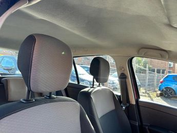 Renault Clio 1.2 I-Music Euro 5 5dr