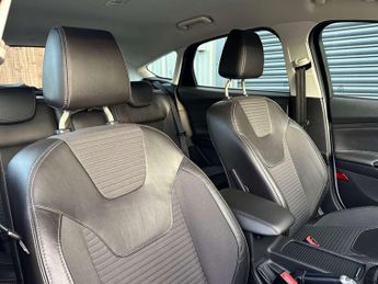 Ford Focus 1.0 Focus Titanium X Auto 5dr