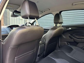 Ford Focus 1.0 Focus Titanium X Auto 5dr