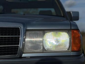 Mercedes-Benz 190 2.0 E 4dr