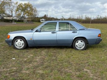 Mercedes-Benz 190 2.0 E 4dr