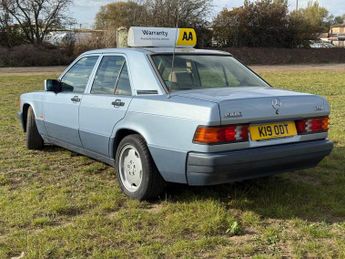 Mercedes-Benz 190 2.0 E 4dr