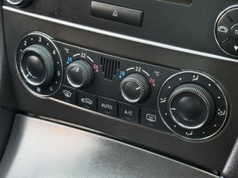 Mercedes-Benz C Class 1.8 C180 Kompressor SE 2dr