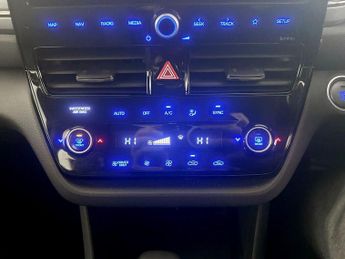 Hyundai IONIQ 1.6 h-GDi 1st Edition DCT Euro 6 (s/s) 5dr