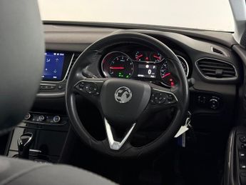 Vauxhall Grandland X 1.2 Turbo Sport Nav Auto Euro 6 (s/s) 5dr