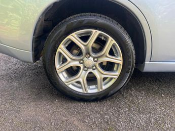 Mitsubishi Outlander 2.0h 12kWh GX4h CVT 4WD Euro 5 (s/s) 5dr