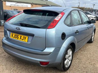 Ford Focus 1.6 Sport 5dr