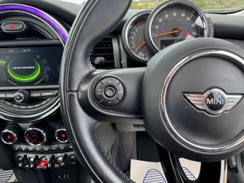 MINI Hatch 1.5 Cooper Auto Euro 6 (s/s) 3dr