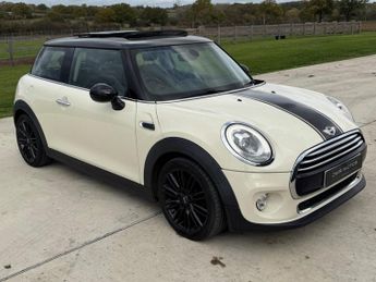 MINI Hatch 1.5 Cooper Auto Euro 6 (s/s) 3dr