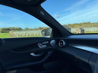 Mercedes-Benz C Class 1.6 C200d AMG Line (Premium Plus) G-Tronic+ Euro 6 (s/s) 4dr