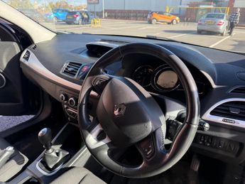 Renault Megane 1.5 dCi Dynamique Euro 4 5dr