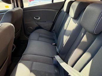 Renault Megane 1.5 dCi Dynamique Euro 4 5dr