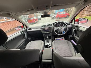 Volkswagen Tiguan 2.0 TDI SE Navigation DSG 4Motion Euro 6 (s/s) 5dr