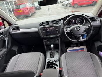 Volkswagen Tiguan 2.0 TDI SE Navigation DSG 4Motion Euro 6 (s/s) 5dr
