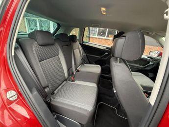 Volkswagen Tiguan 2.0 TDI SE Navigation SUV 5dr Diesel DSG 4Motion Euro 6 (s/s) (1