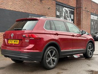 Volkswagen Tiguan 2.0 TDI SE Navigation DSG 4Motion Euro 6 (s/s) 5dr