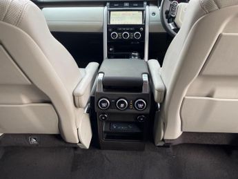 Land Rover Discovery 3.0 TD V6 HSE Luxury Auto 4WD Euro 6 (s/s) 5dr