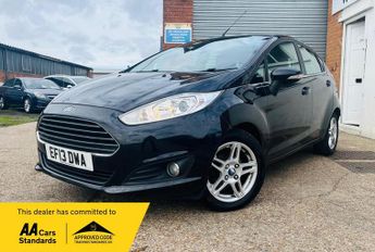 Ford Fiesta 1.0T EcoBoost Zetec Euro 5 (s/s) 5dr