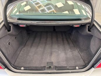 Mercedes-Benz E Class 5.0 E500 Elegance 4dr