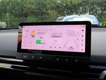 MG MG4 64kWh Trophy Long Range Auto 5dr