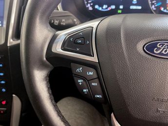 Ford Edge 2.0 TDCi Titanium AWD Euro 6 (s/s) 5dr