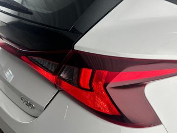 Hyundai i20 1.0 T-GDi MHEV SE Connect DCT Euro 6 (s/s) 5dr