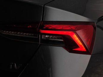 Skoda Octavia 1.4 TSI iV 13kWh SE Technology DSG Euro 6 (s/s) 5dr