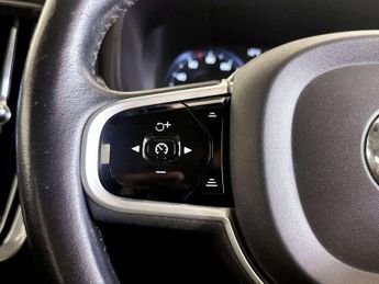 Volvo V90 2.0 B4 MHEV Momentum Auto Euro 6 (s/s) 5dr