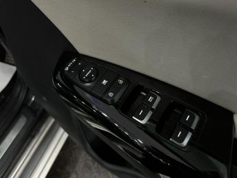 Kia Sportage 1.6 T-GDi GT-Line S SUV 5dr Petrol DCT AWD Euro 6 (174 bhp)