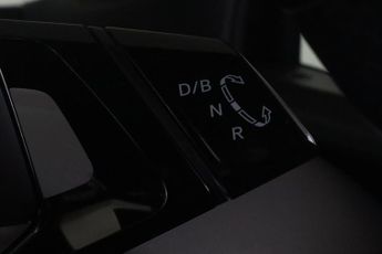 Volkswagen ID.4 Pro Performance 77kWh Life Auto 5dr