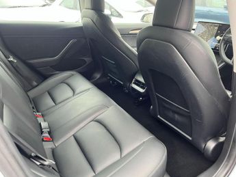 Tesla Model 3 (Dual Motor) Long Range Auto 4WDE 4dr