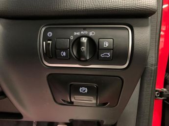 Volvo XC60 2.4 D4 R-Design Lux Nav Auto AWD Euro 6 (s/s) 5dr