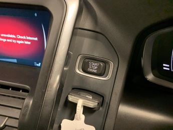 Volvo XC60 2.4 D4 R-Design Lux Nav Auto AWD Euro 6 (s/s) 5dr