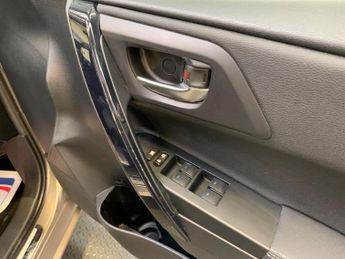 Toyota Auris 1.8 VVT-h Excel Touring Sports CVT Euro 6 (s/s) 5dr